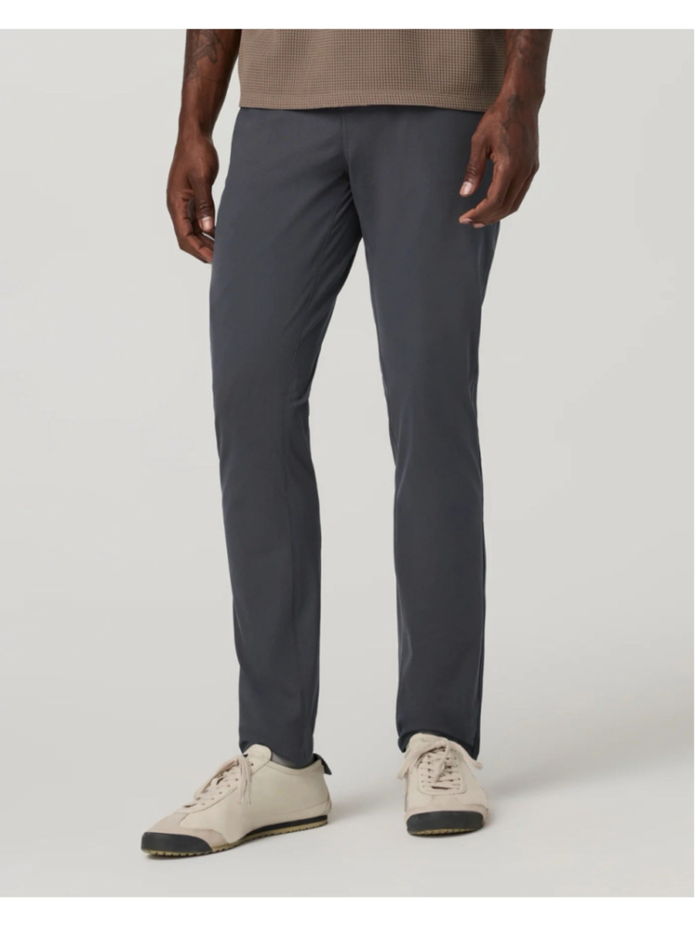 Vuori META Slim Athletic Fit Performance 5-Pocket Pants V430 Charcoal 34x31 MINT